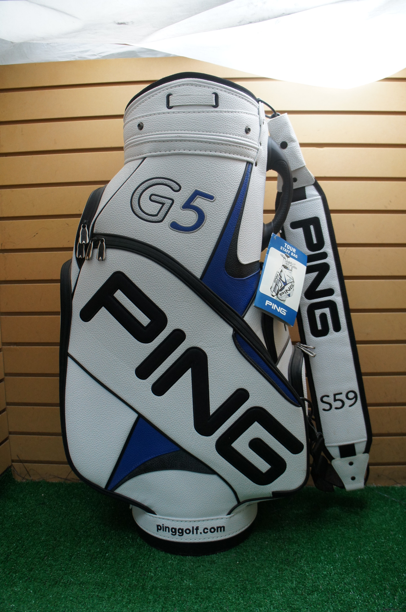 Ping Staff Bag Size IUCN Water